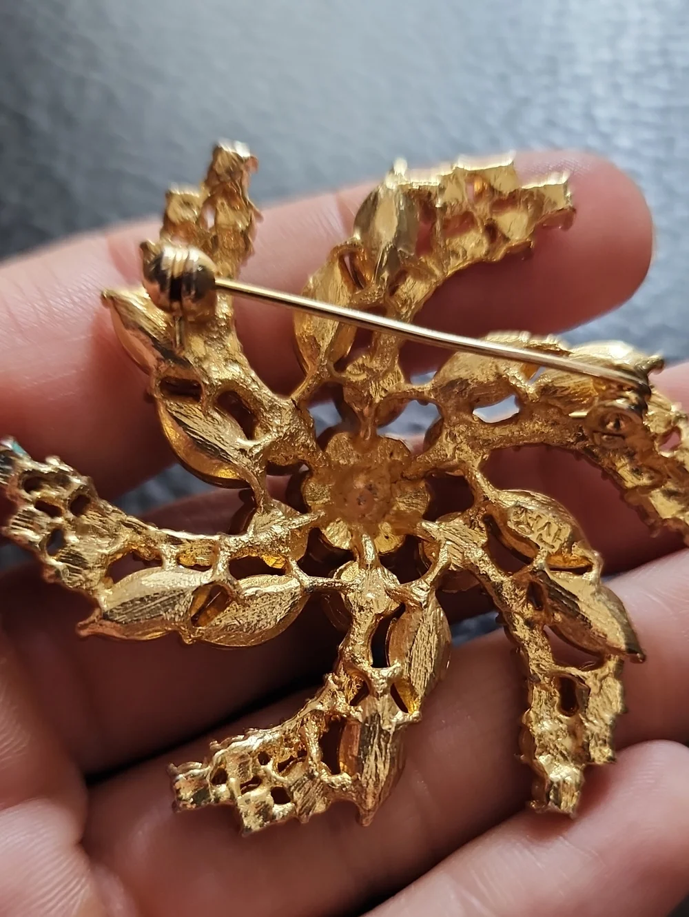 N/A beautiful gold